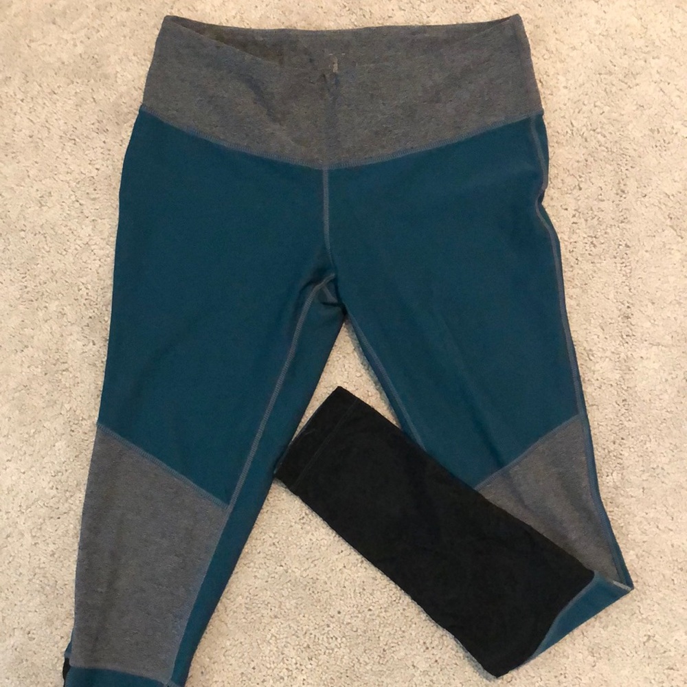 Mondetta workout leggings size M